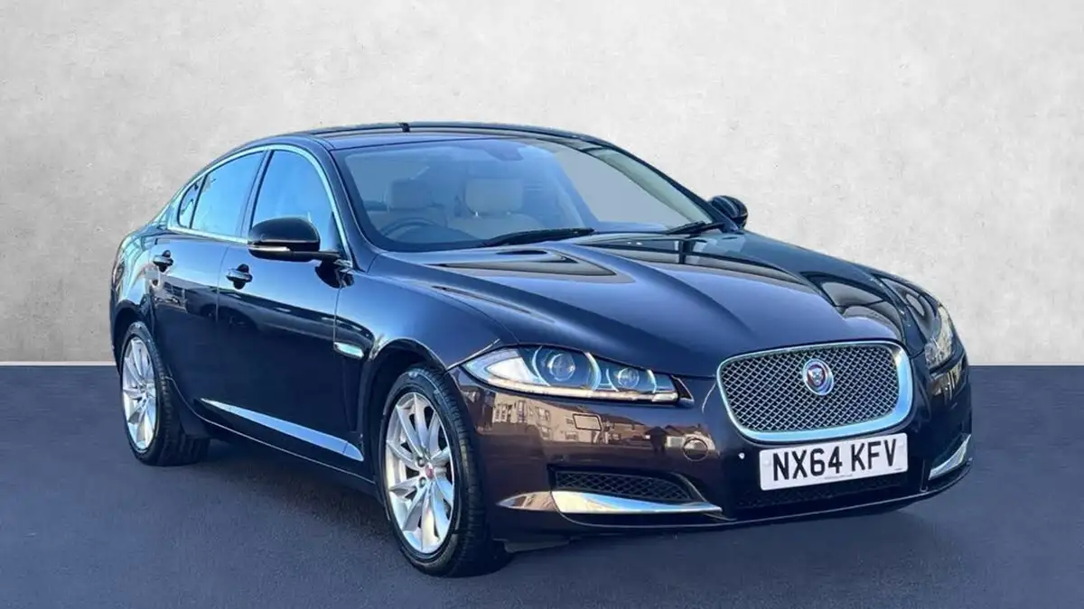 2014-jaguar-xf-30td-premium-luxury-saloon-4d-big-0