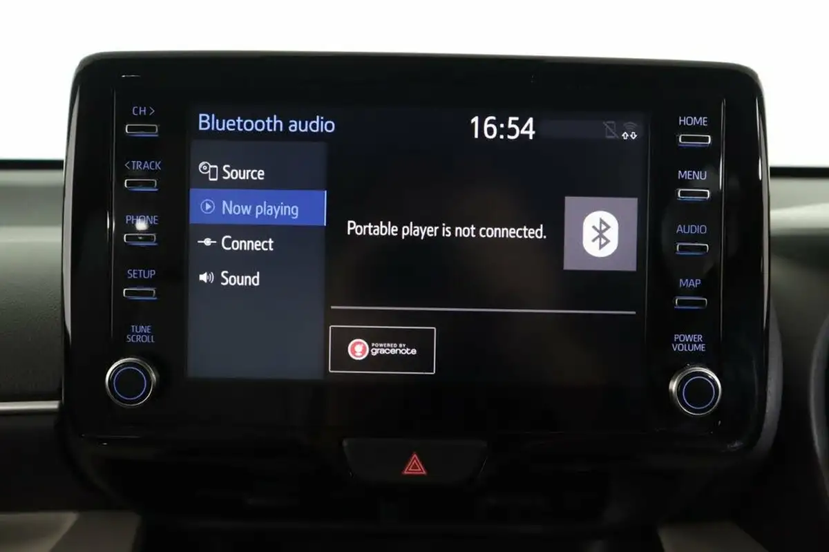 2021-toyota-yaris-15-vvt-i-excel-big-38