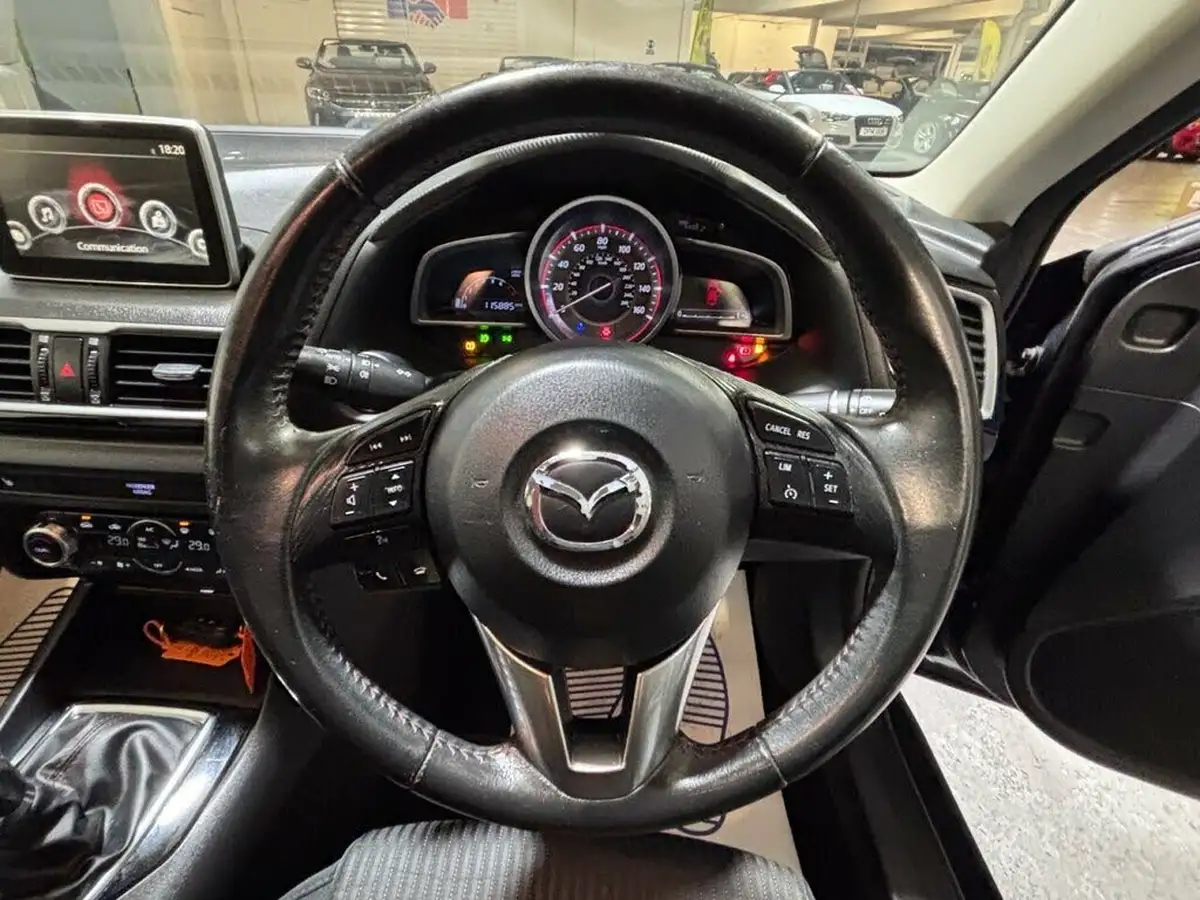 2014-mazda-mazda3-20-se-l-nav-hatchback-5d-big-19