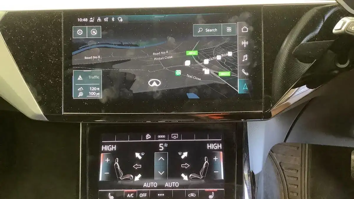 2021-audi-e-tron-e-station-wagon-big-11