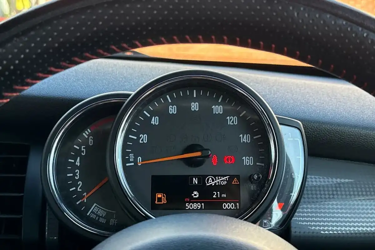 2019-mini-cooper-15-cooper-sport-ss-hatchback-5d-big-35