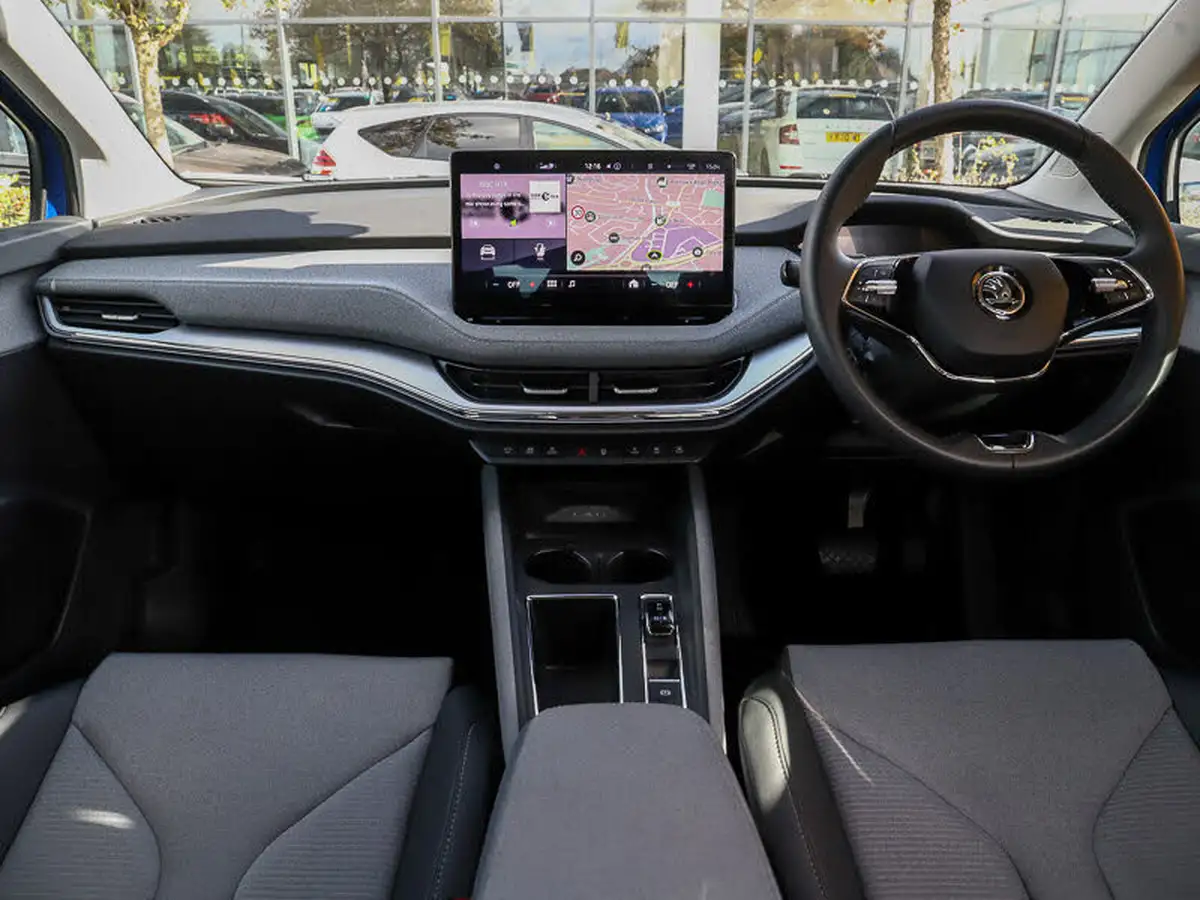 2022-skoda-enyaq-e-80-82-kwh-big-2