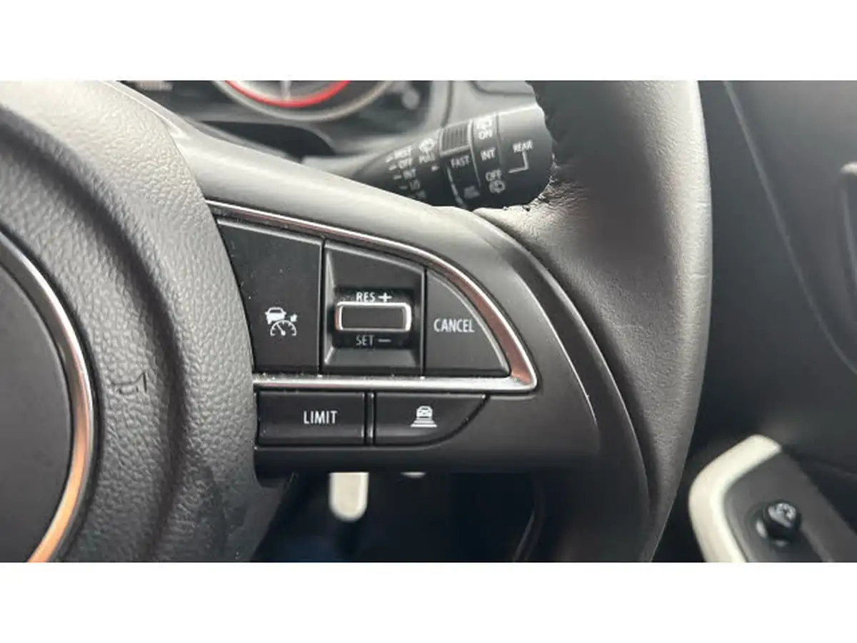2024-suzuki-swift-12-dualjet-sz-l-big-30