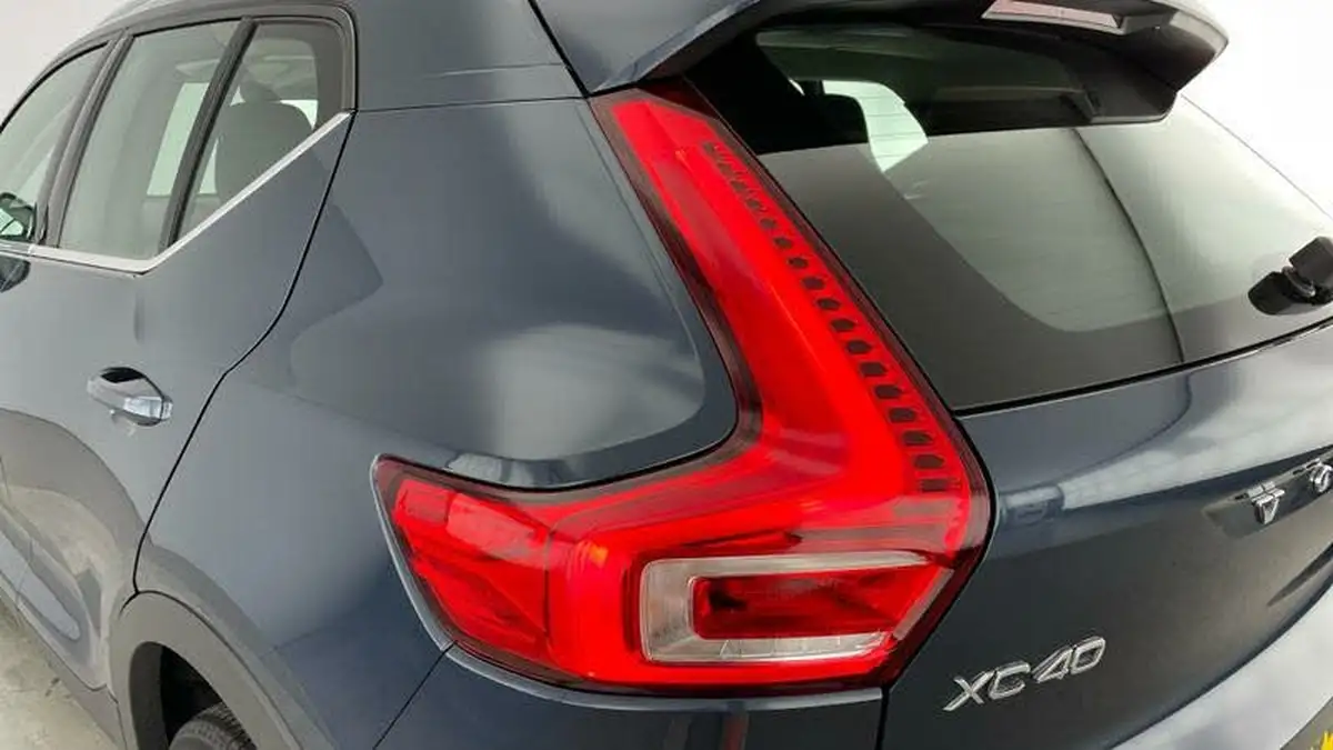 2021-volvo-xc40-20-b4-inscription-194bhp-auto-big-27