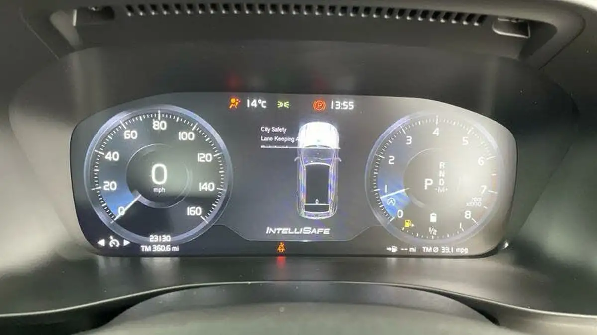 2021-volvo-xc40-20-b4-inscription-194bhp-auto-big-23