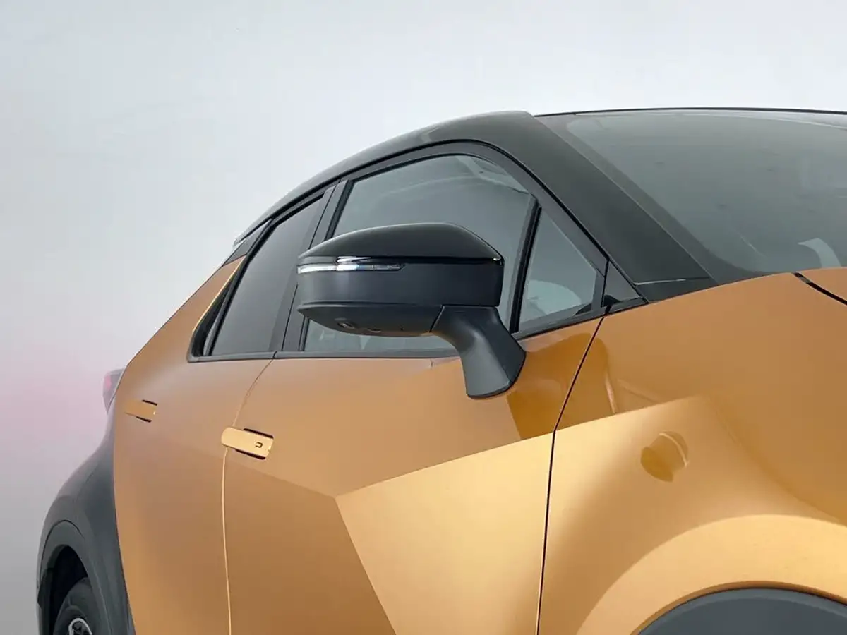 2024-toyota-c-hr-20-vvt-i-premiere-edition-big-10