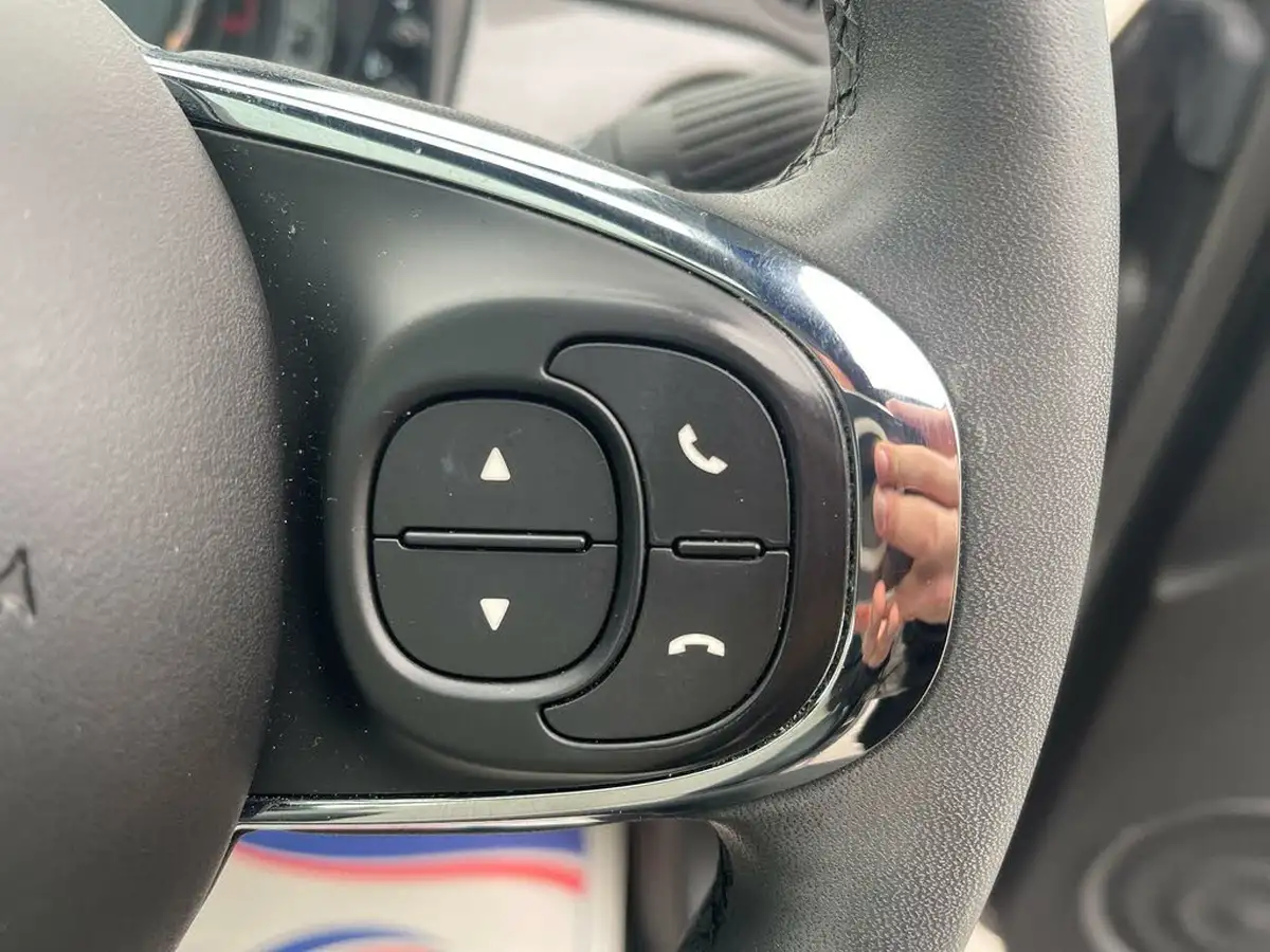 2021-fiat-500-10-dolcevita-big-21