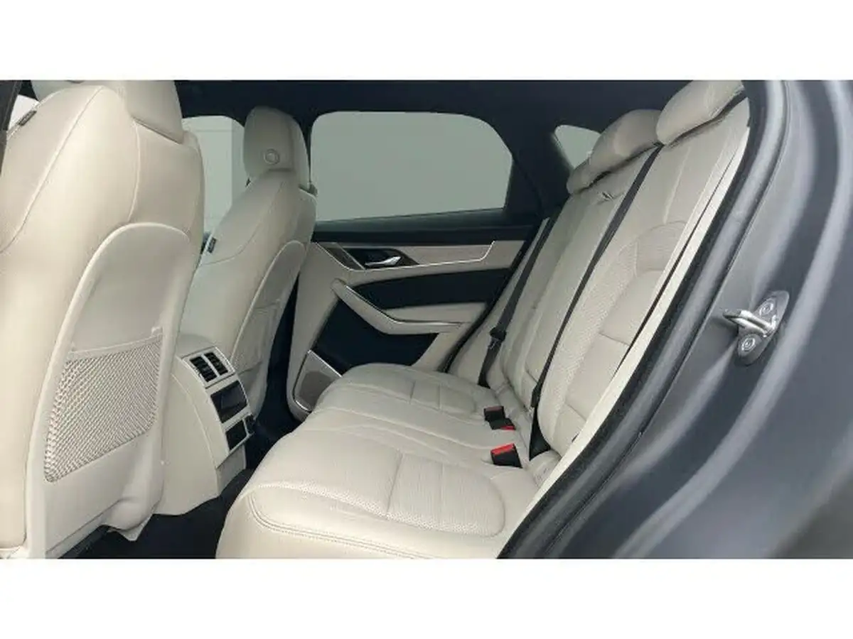 2022-jaguar-f-pace-20-p250-r-dynamic-se-big-3