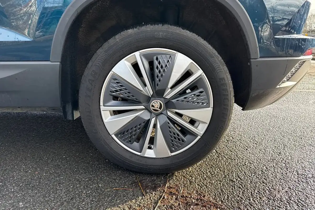 2023-skoda-karoq-15-tsi-se-drive-dsg-big-10
