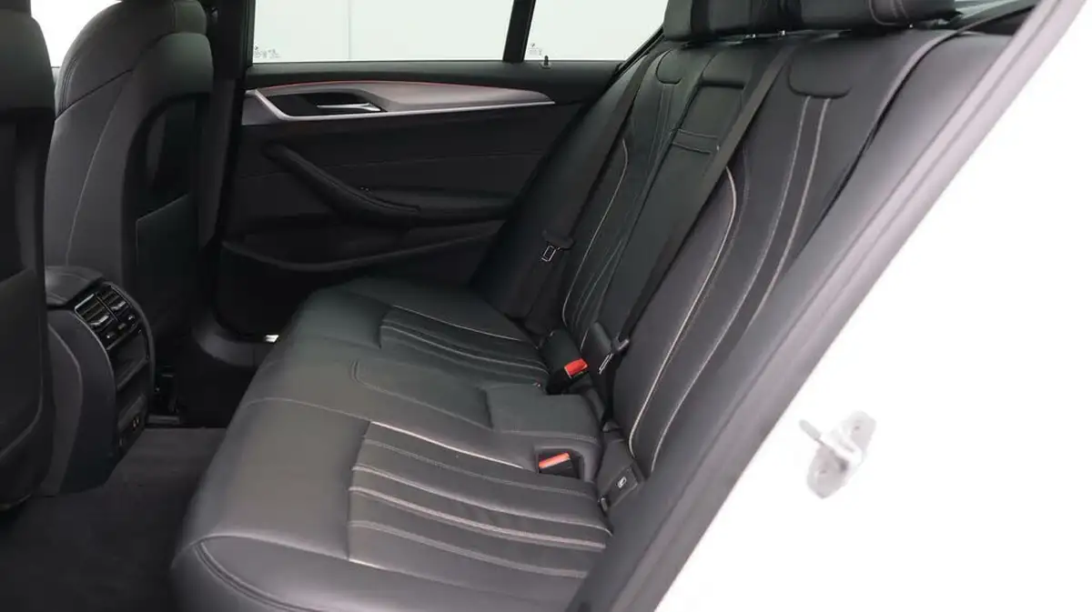 2020-bmw-5-series-20td-520d-m-sport-190ps-mht-saloon-4d-big-16