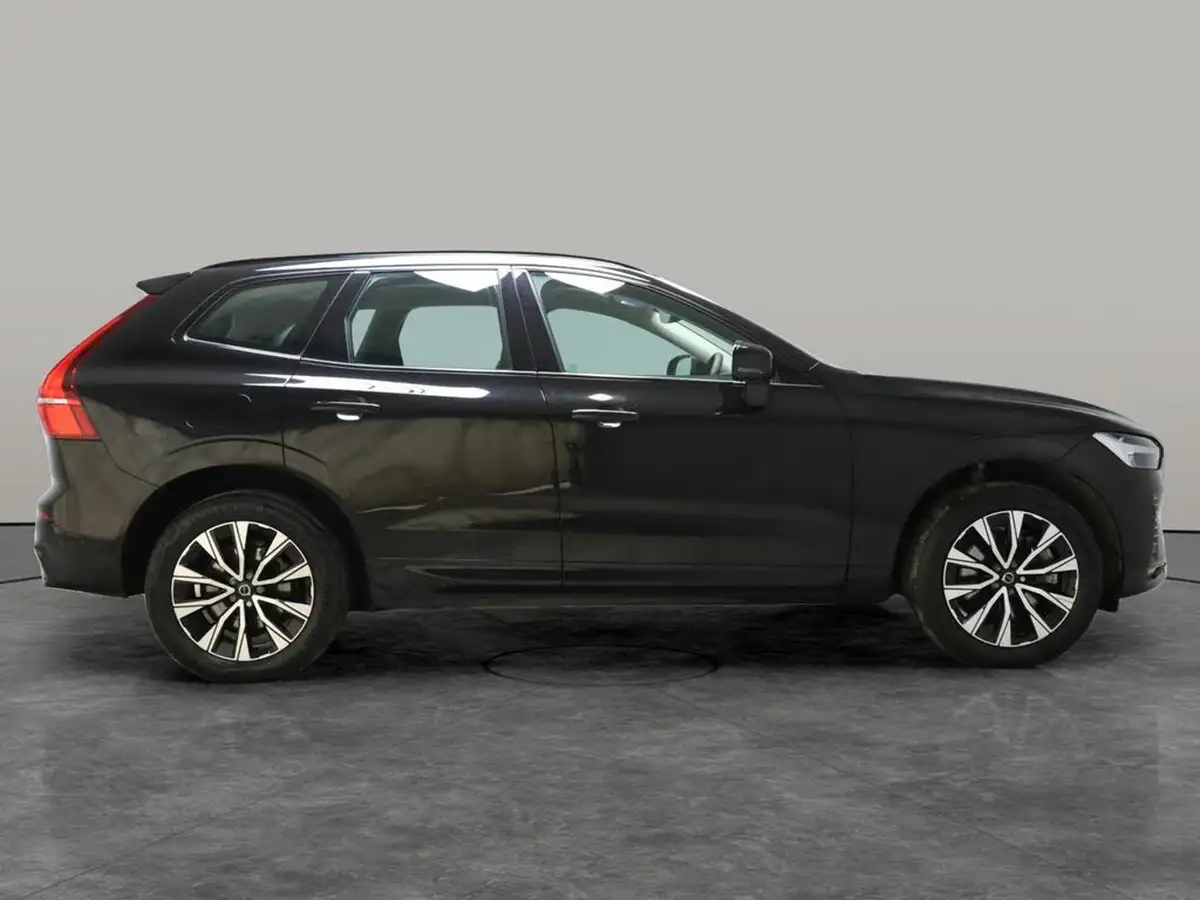 2023-volvo-xc60-20-b5-plus-big-12