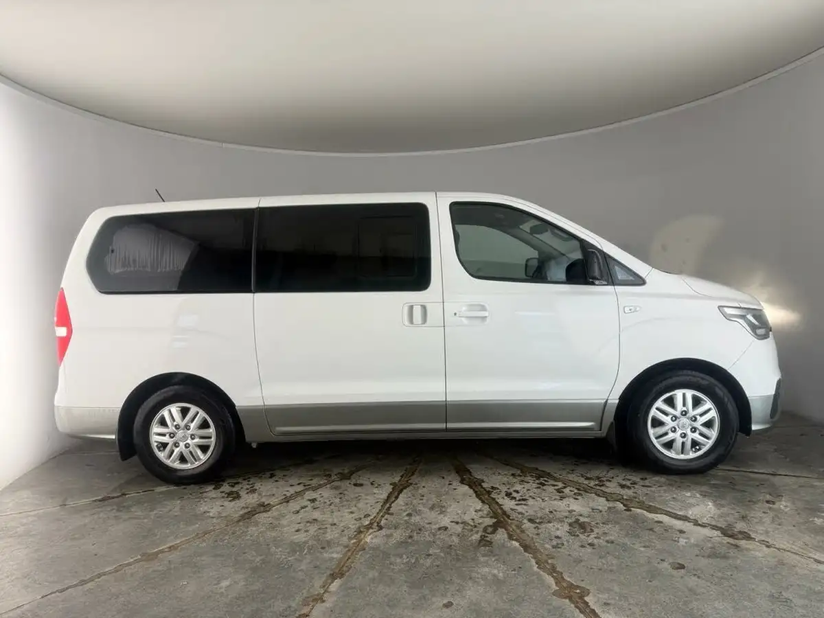 2019-hyundai-i800-25crdi-se-136ps-big-6