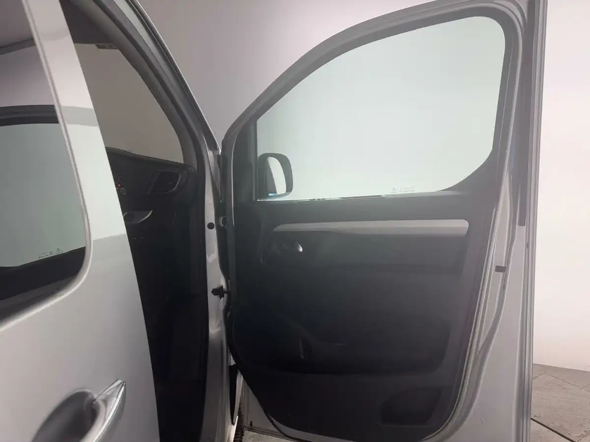2019-citroen-spacetourer-20bluehdi-flair-xl-big-24