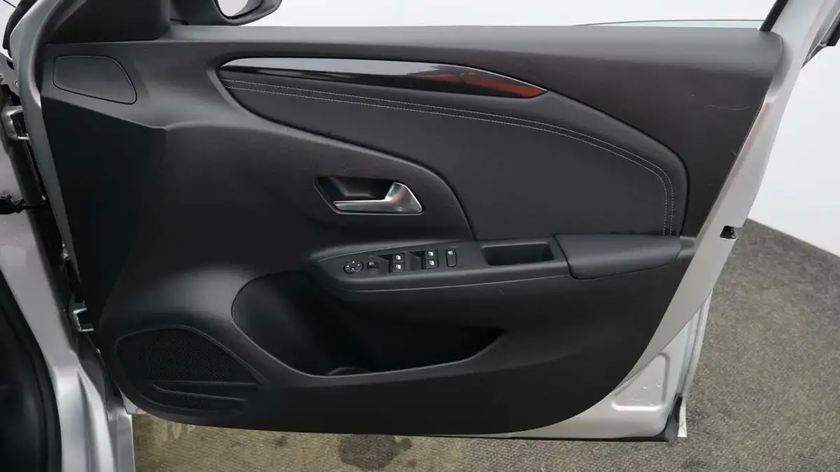 2022-vauxhall-corsa-12i-elite-edition-big-14
