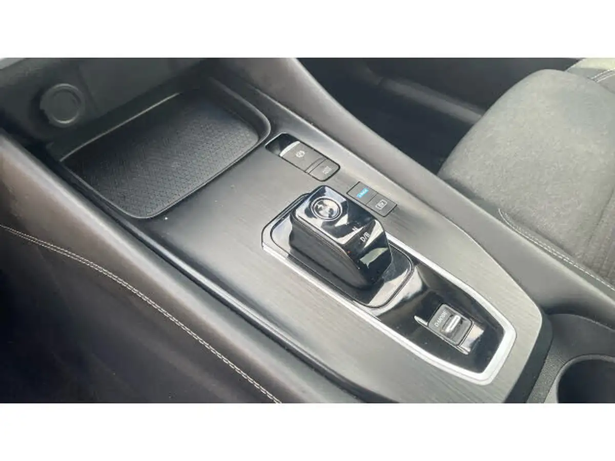 2022-nissan-qashqai-15-n-connecta-big-12