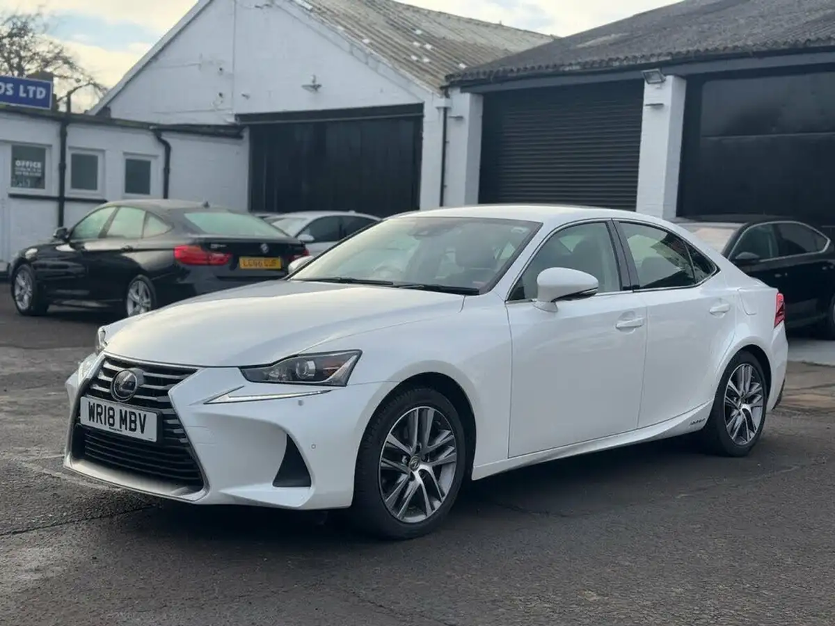 2018-lexus-is-300h-25-advance-lexus-navigation-big-2