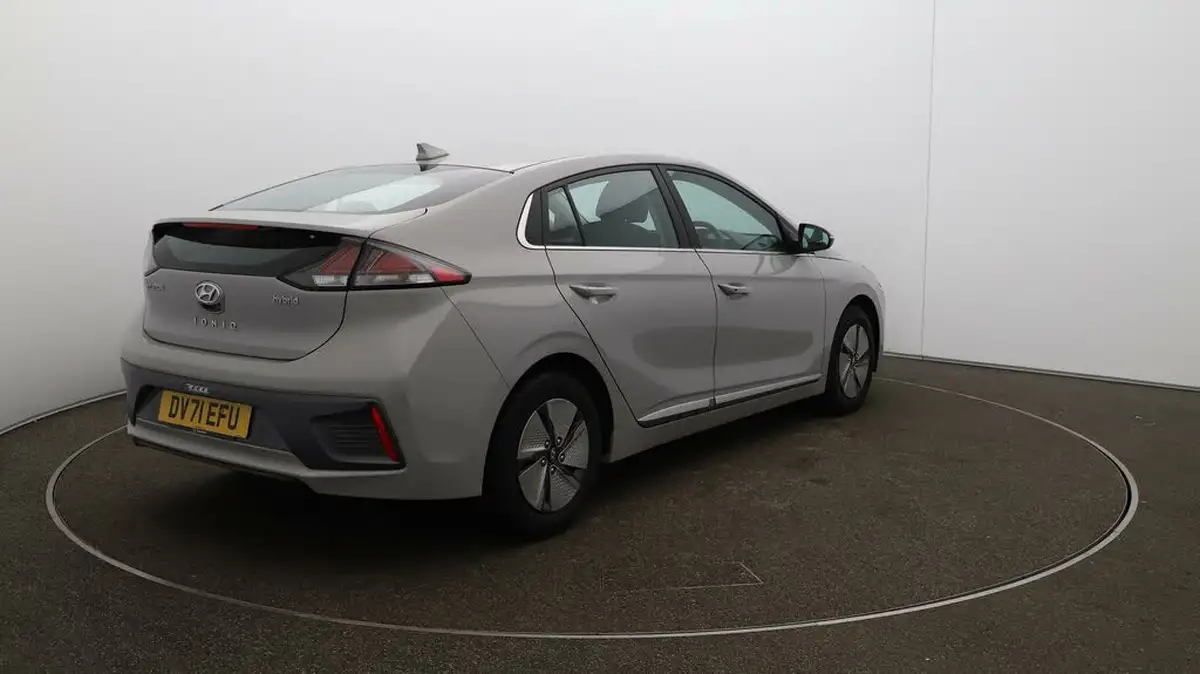 2021-hyundai-ioniq-16-gdi-premium-hybrid-big-47