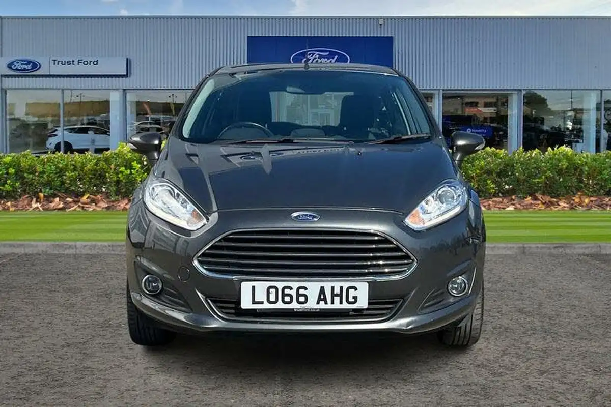 2016-ford-fiesta-10t-zetec-100ps-ecoboost-ss-5d-big-5