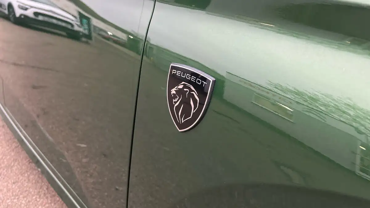 2023-peugeot-308-16-puretech-gt-180ps-big-49