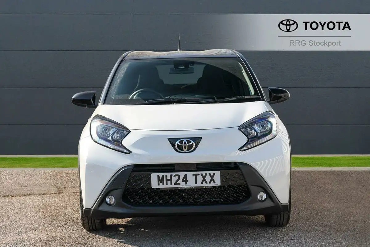 2024-toyota-aygo-x-10-vvt-i-edge-big-14