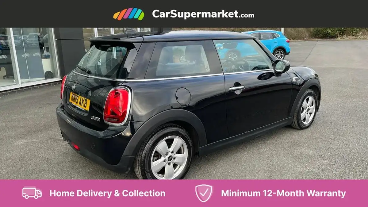 2019-mini-cooper-15-cooper-classic-hatchback-3d-big-5