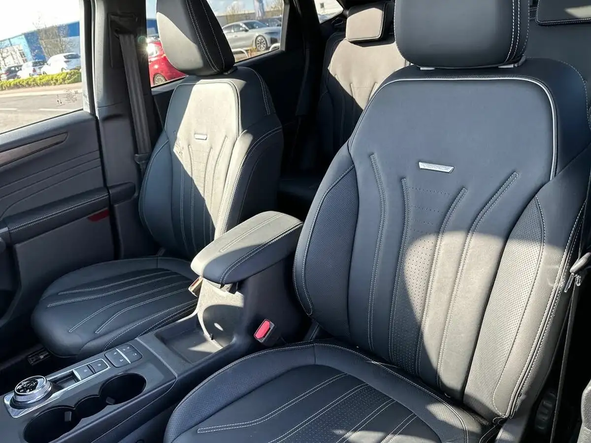 2024-ford-kuga-25t-vignale-190ps-fhev-big-12