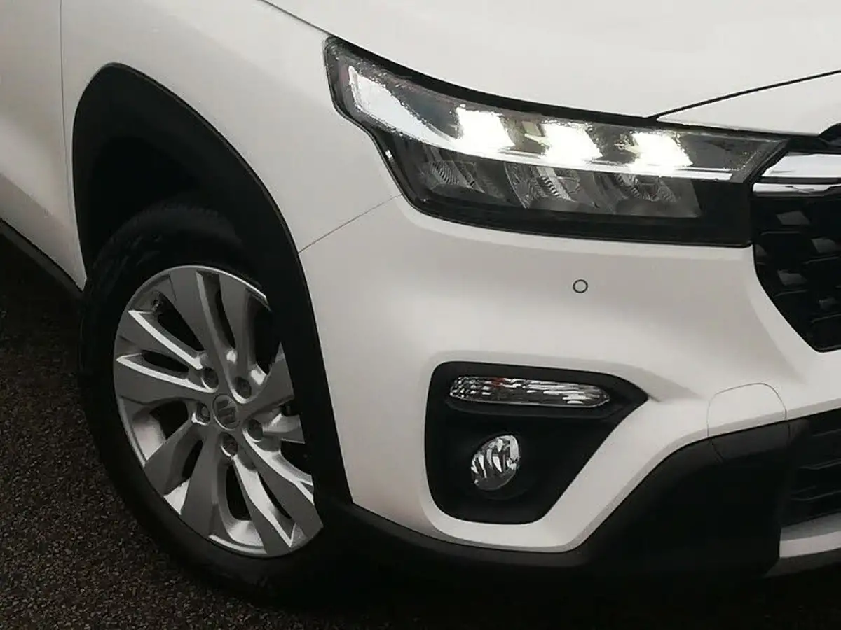 2023-suzuki-s-cross-14-boosterjet-motion-big-8