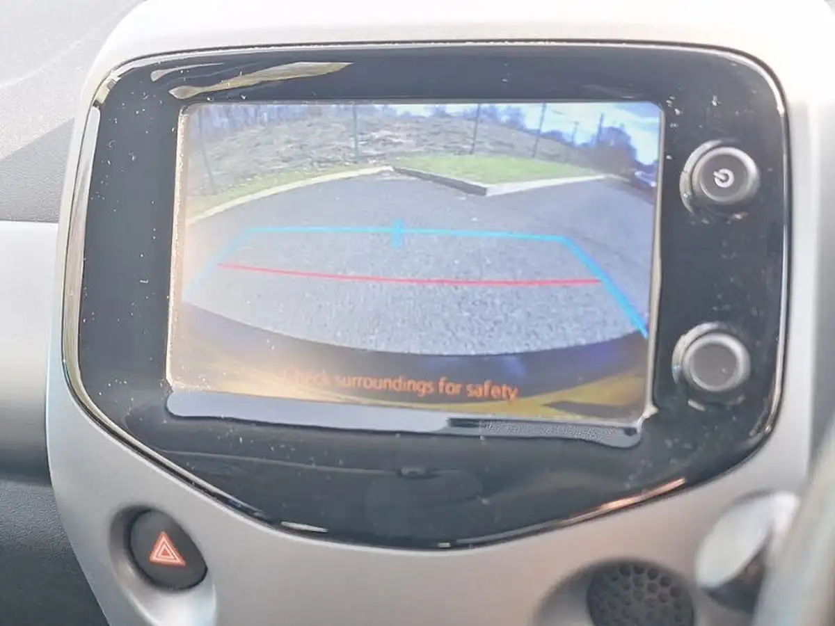 2019-toyota-aygo-10-vvt-i-x-plore-big-16