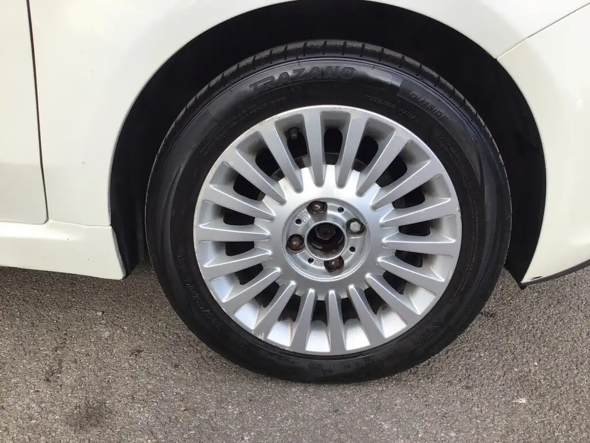 2012-fiat-500-12-lounge-ss-big-16