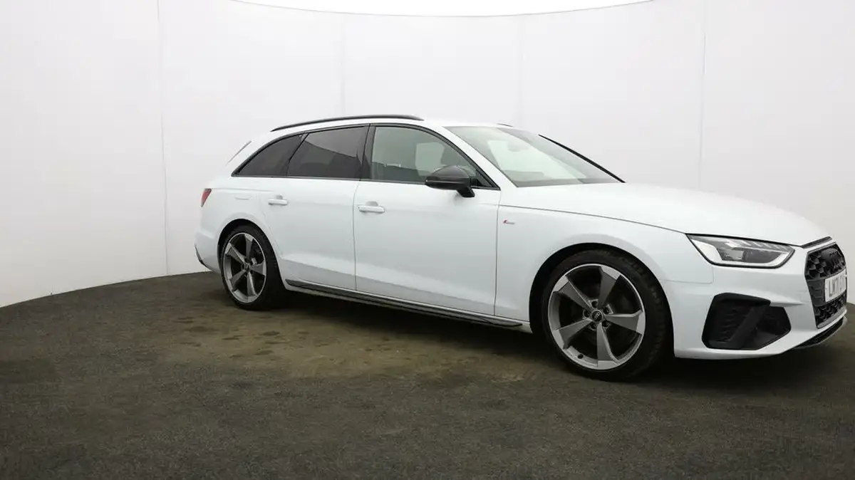 2021-audi-a4-avant-20-35-tfsi-black-edition-big-41