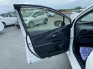 2019-toyota-prius-small-31