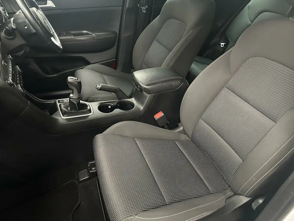 2017-kia-sportage-17crdi-2-114bhp-big-3