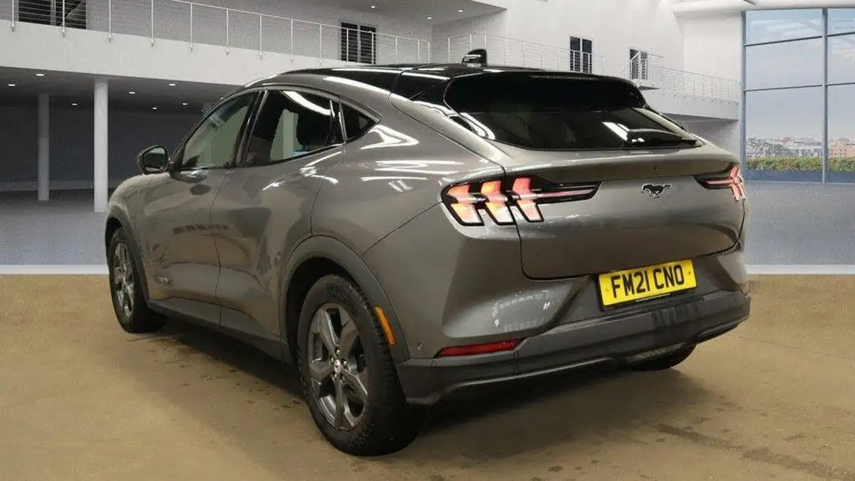 2021-ford-mustang-mach-e-e-extended-range-294ps-88kwh-big-6