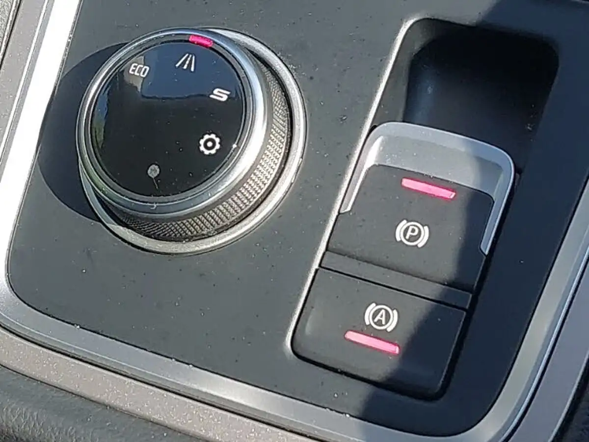 2023-seat-ateca-15-ecotsi-xperience-dsg-big-17