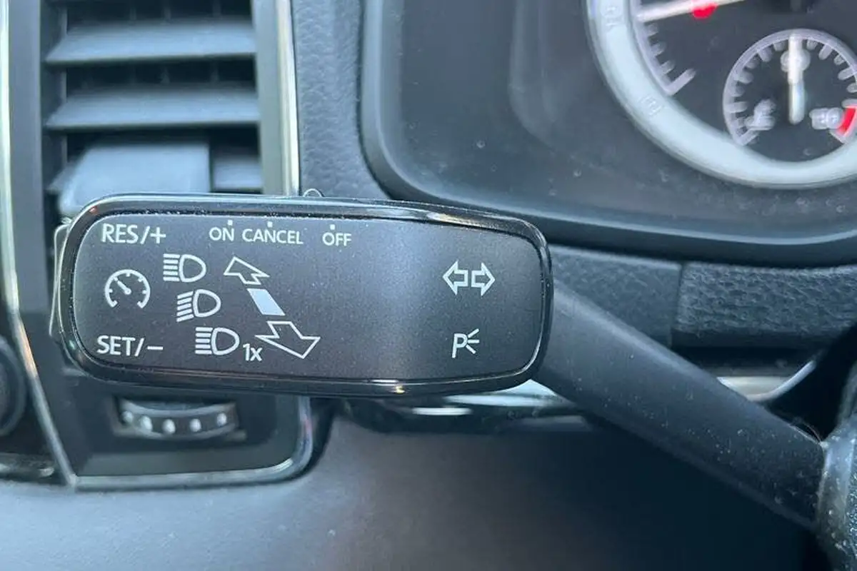 2022-skoda-karoq-15-tsi-se-l-big-13