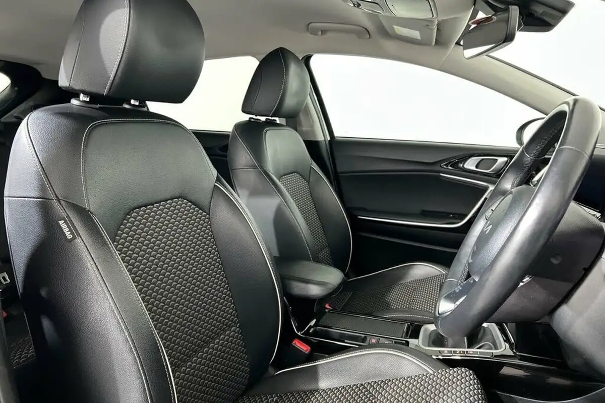 2023-kia-xceed-15-t-gdi-3-158bhp-big-21