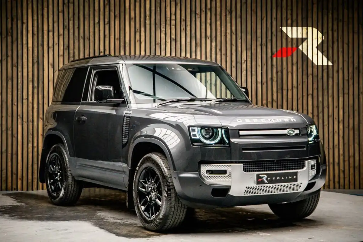 2025-land-rover-90-defender-30-d250-hard-top-s-90-250pseu6e-big-0