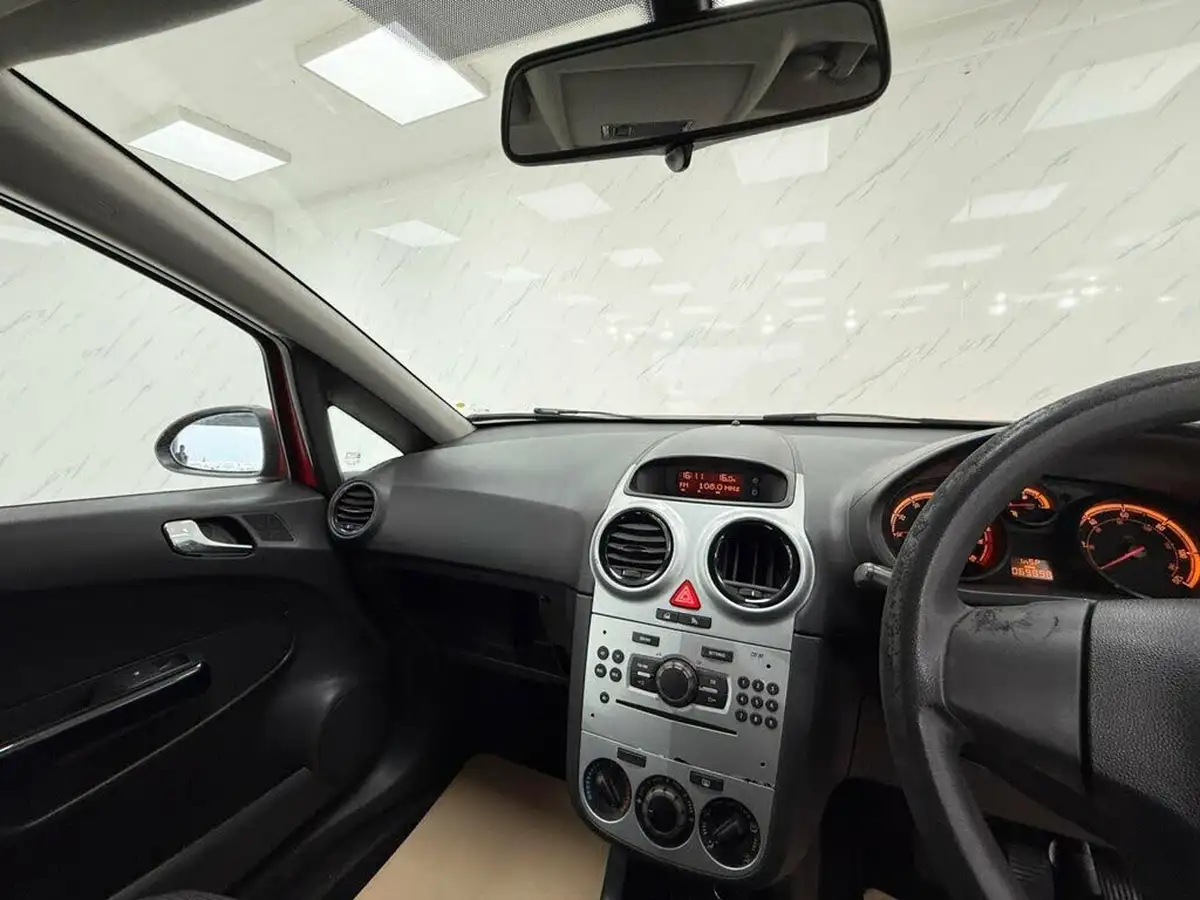 2011-vauxhall-corsa-10-s-ac-3d-big-14