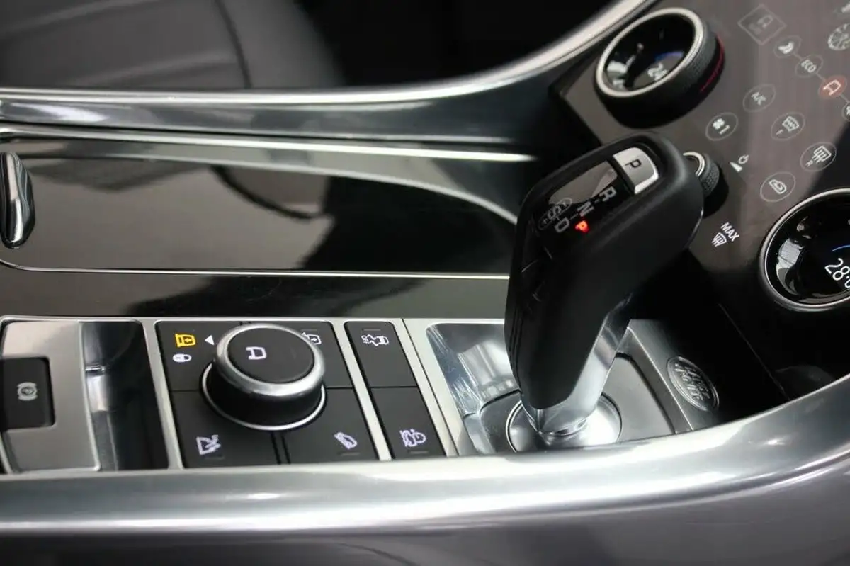 2021-land-rover-range-rover-sport-30-d300-hse-dynamic-black-big-38