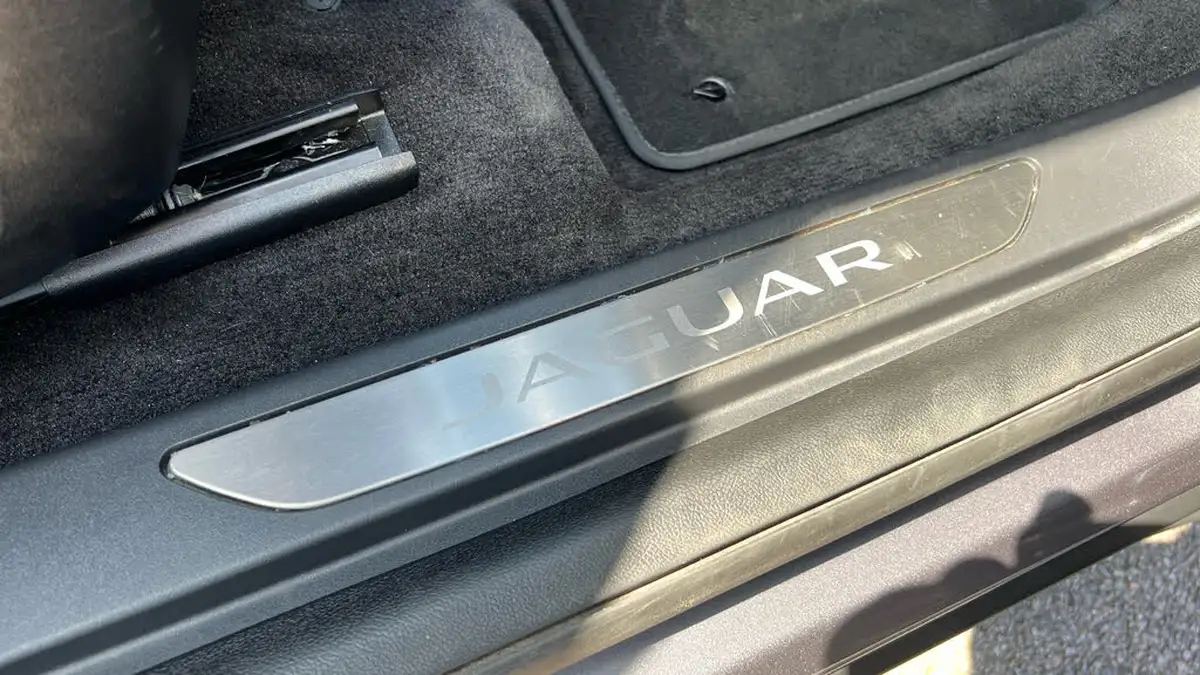 2023-jaguar-i-pace-ev400-r-dynamic-hse-black-big-20