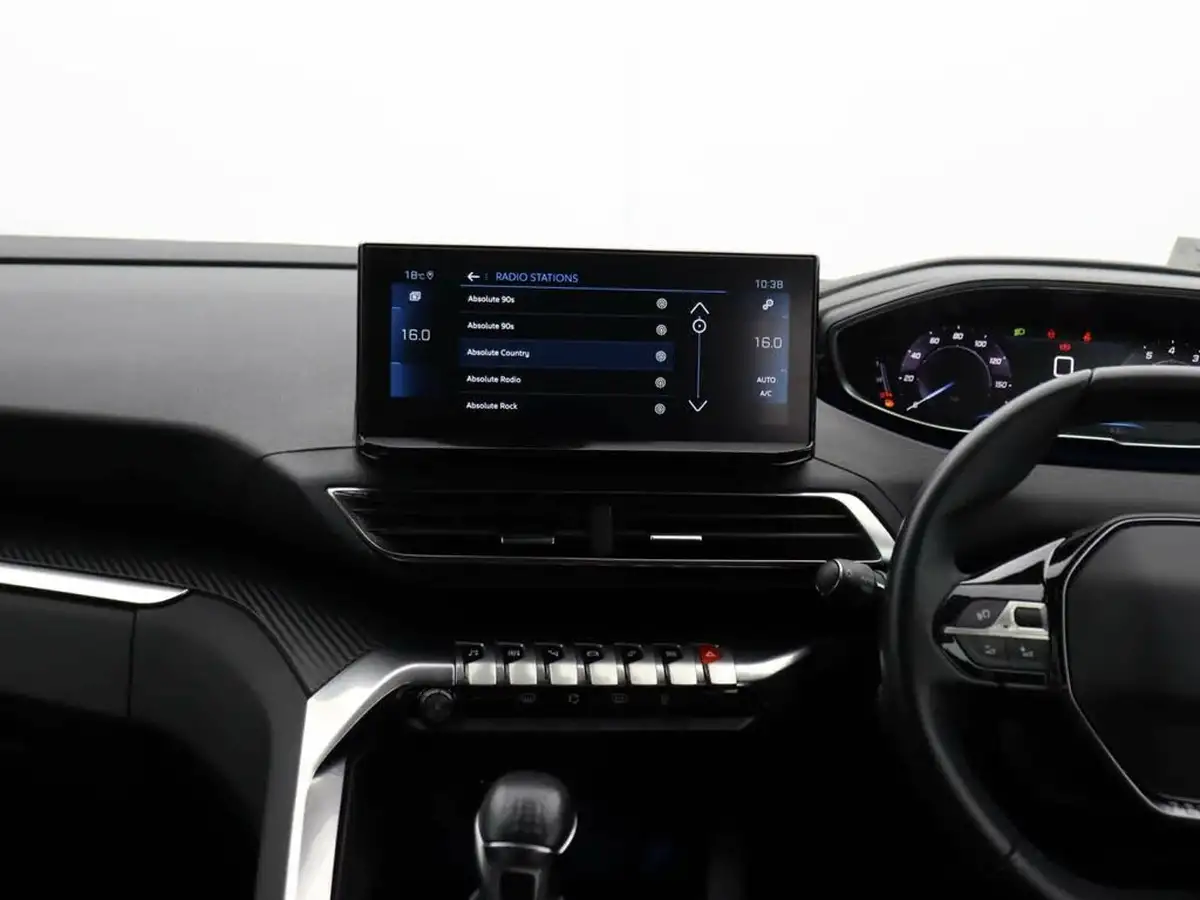 2022-peugeot-3008-suv-12-puretech-allure-big-8