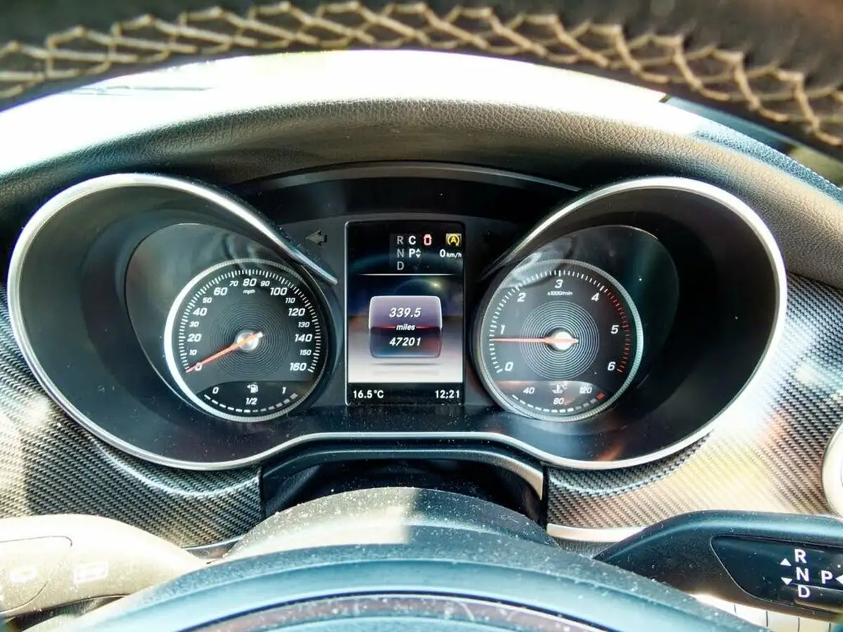 2019-mercedes-benz-v-class-21d-v250d-extra-long-amg-line-big-40