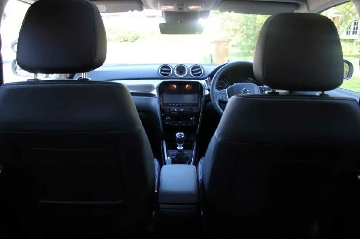 2025-suzuki-vitara-14-boosterjet-ultra-big-26
