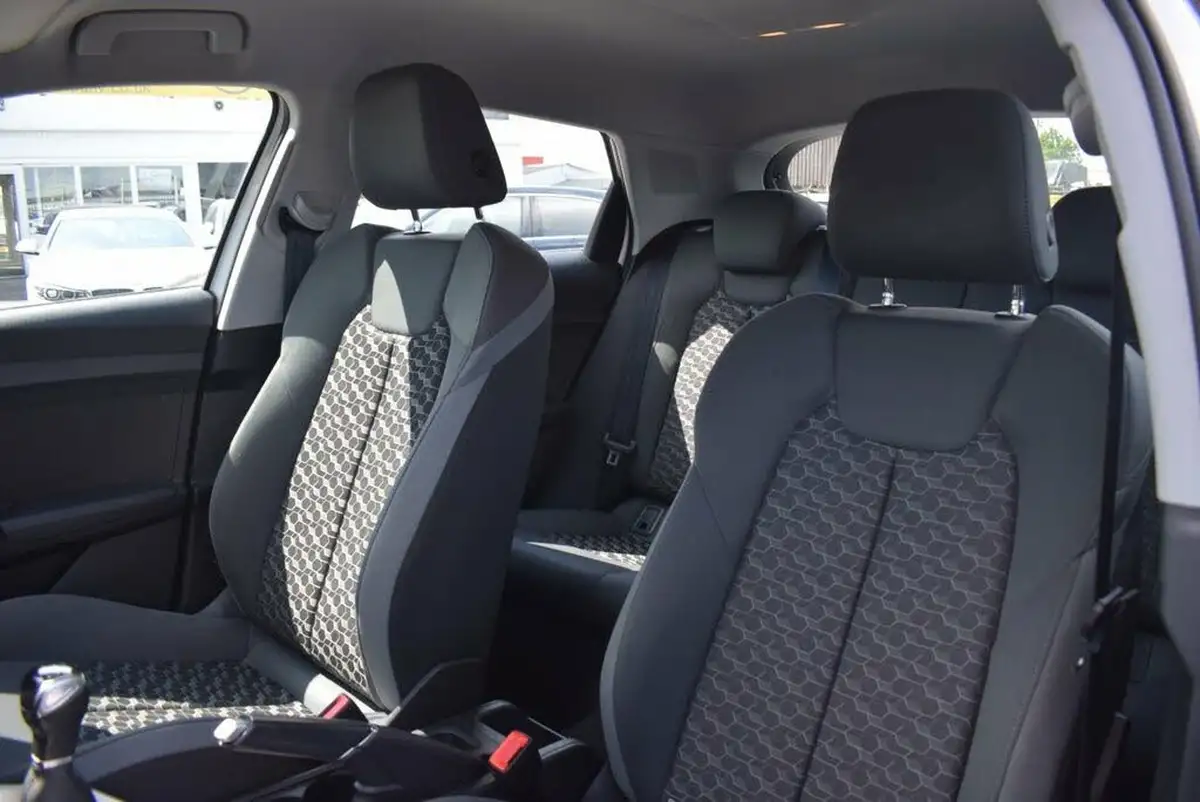 2021-audi-a1-10-30-tfsi-sport-110ps-big-2