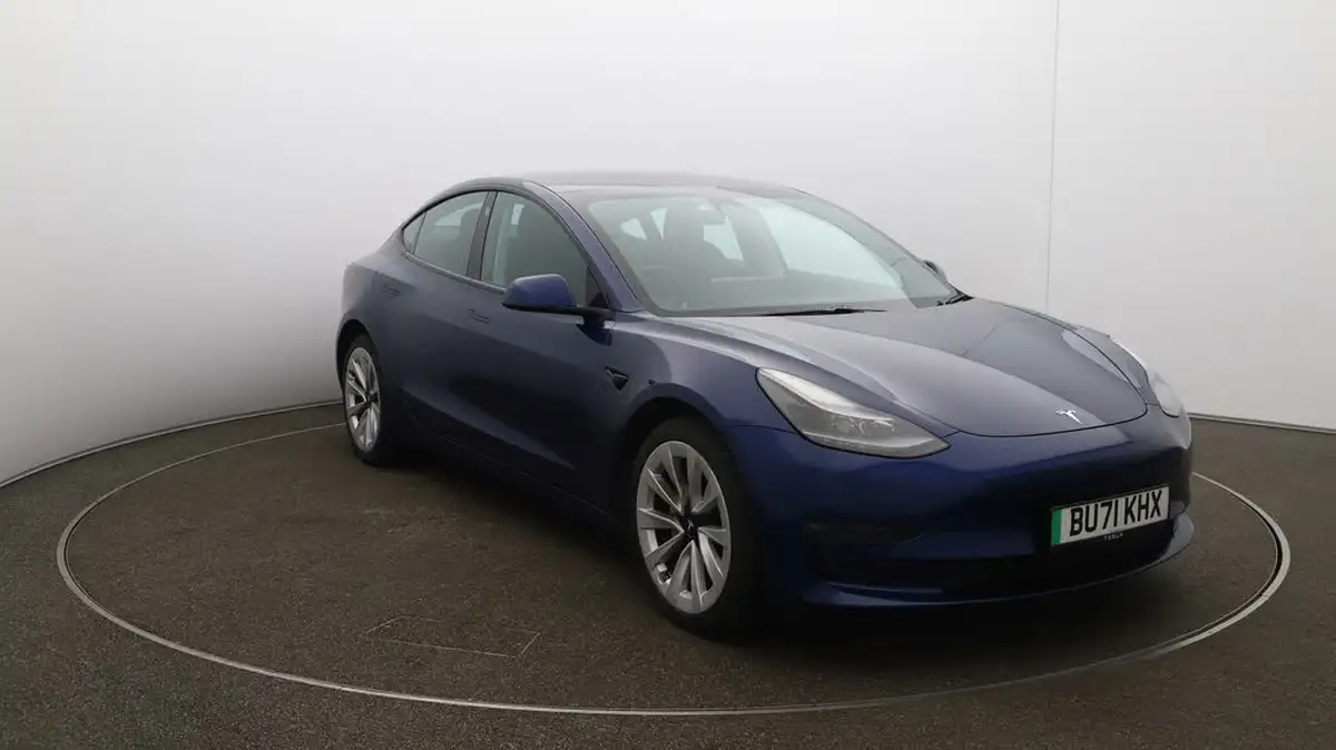 2021-tesla-model-3-e-long-range-awd-big-35
