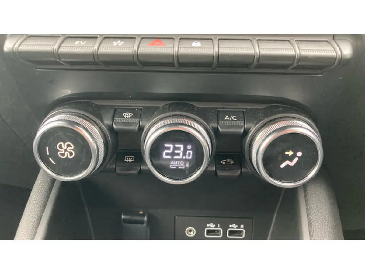 2024-renault-captur-16-e-tech-engineered-145ps-full-big-39