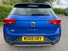 2020-volkswagen-t-roc-15-tsi-se-small-7