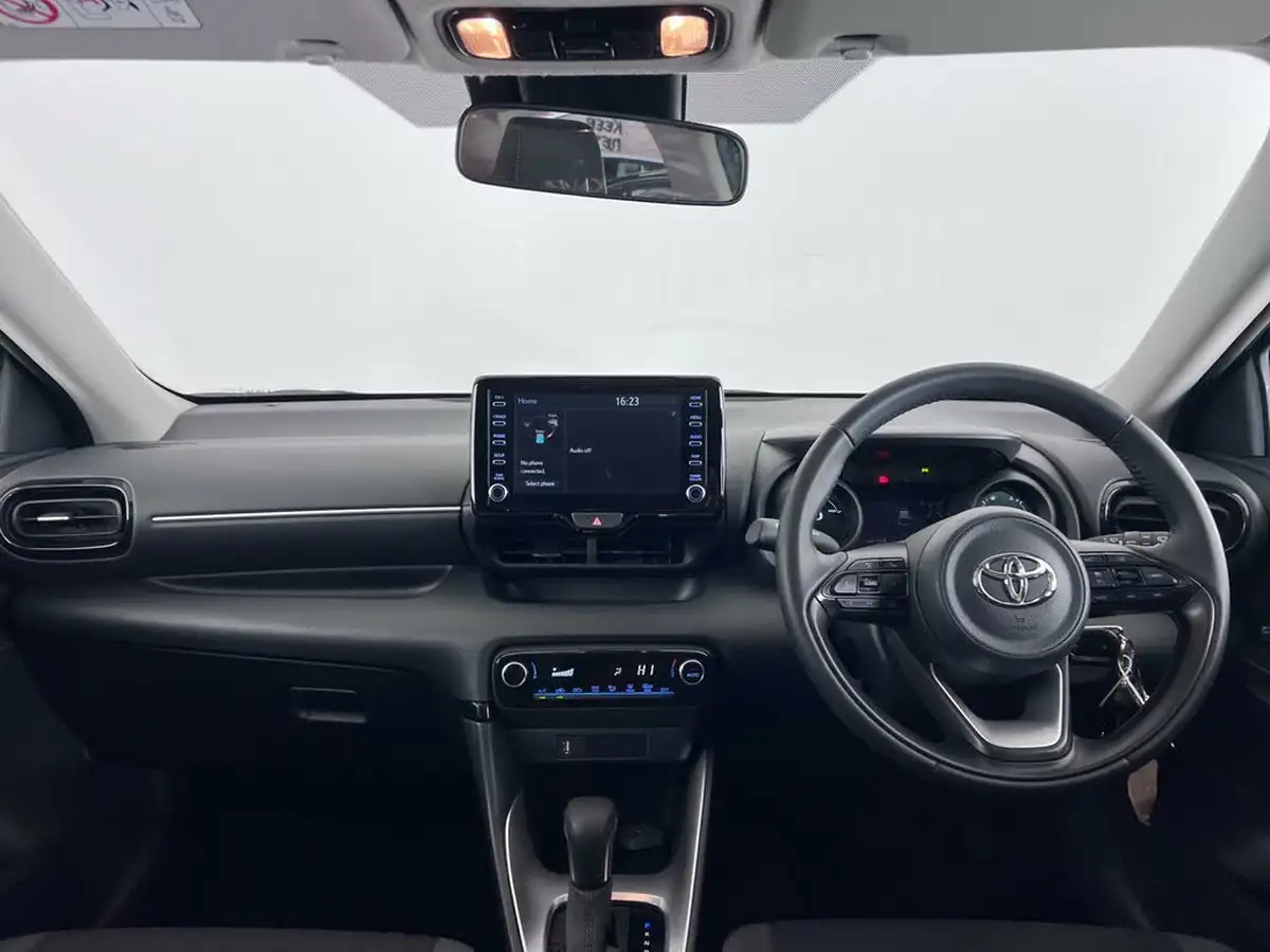 2022-toyota-yaris-15-vvt-i-design-big-20