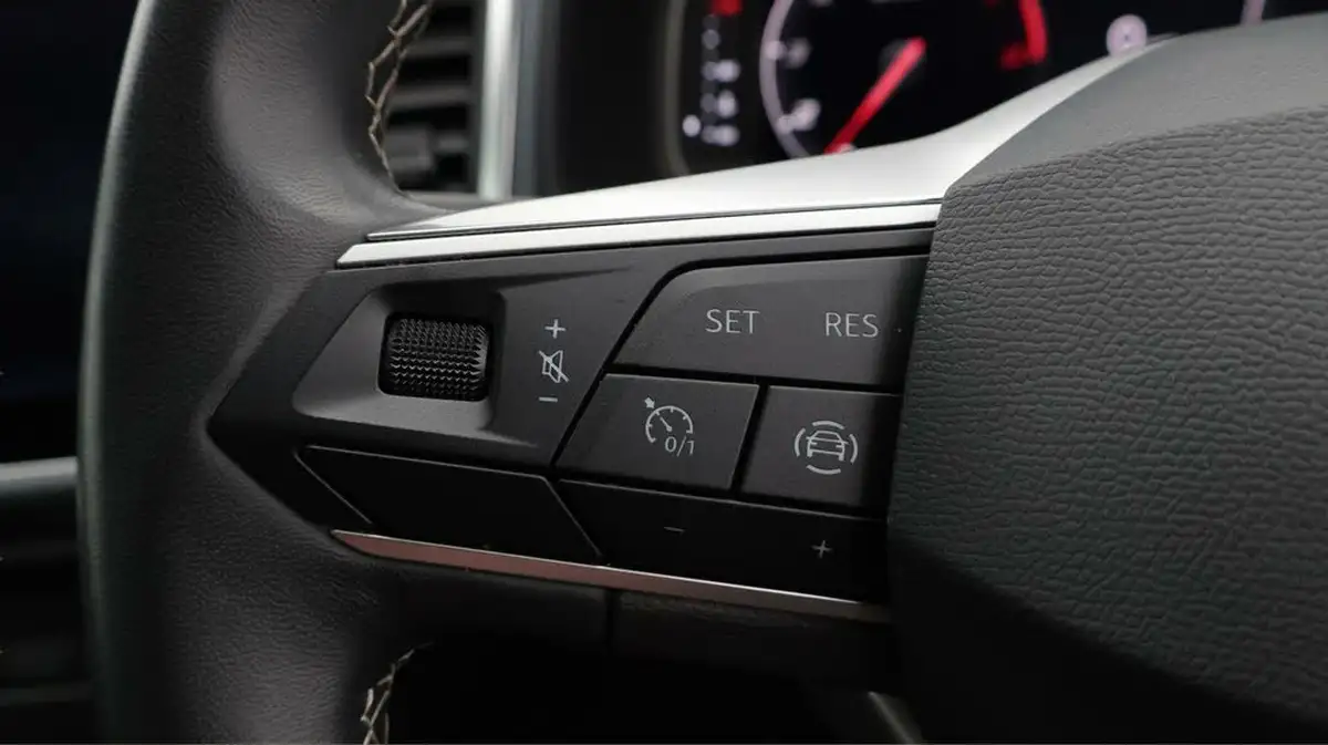 2022-seat-ateca-15-ecotsi-se-technology-big-23