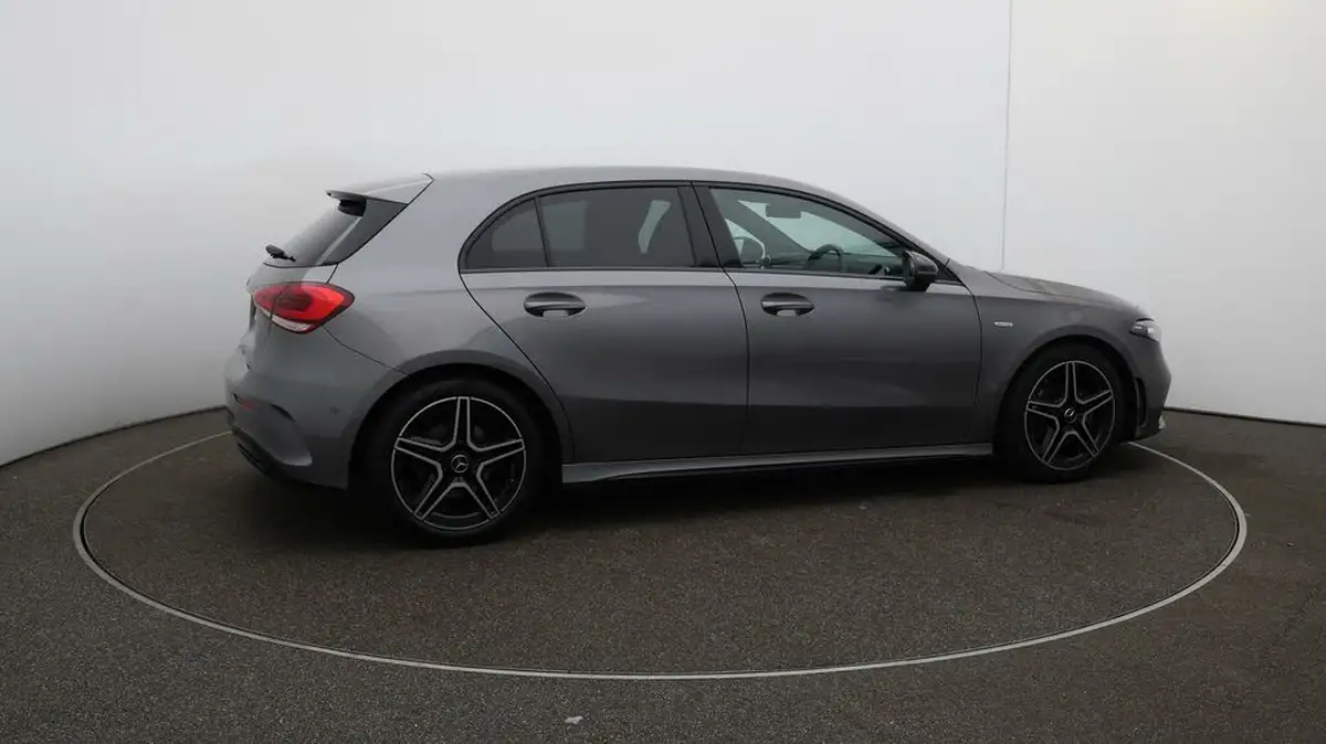 2022-mercedes-benz-a-class-13-a200-amg-line-executive-edition-hatchback-5d-7g-dct-big-50